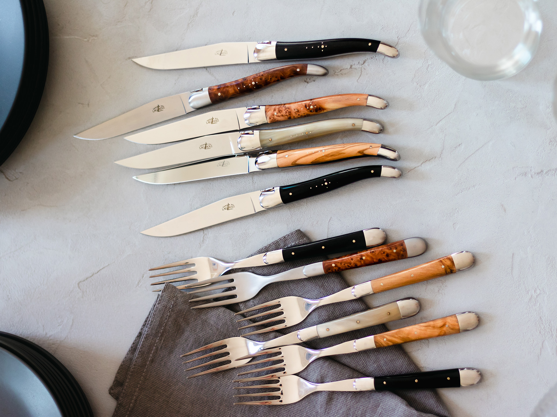 Forge de Laguiole table knives
