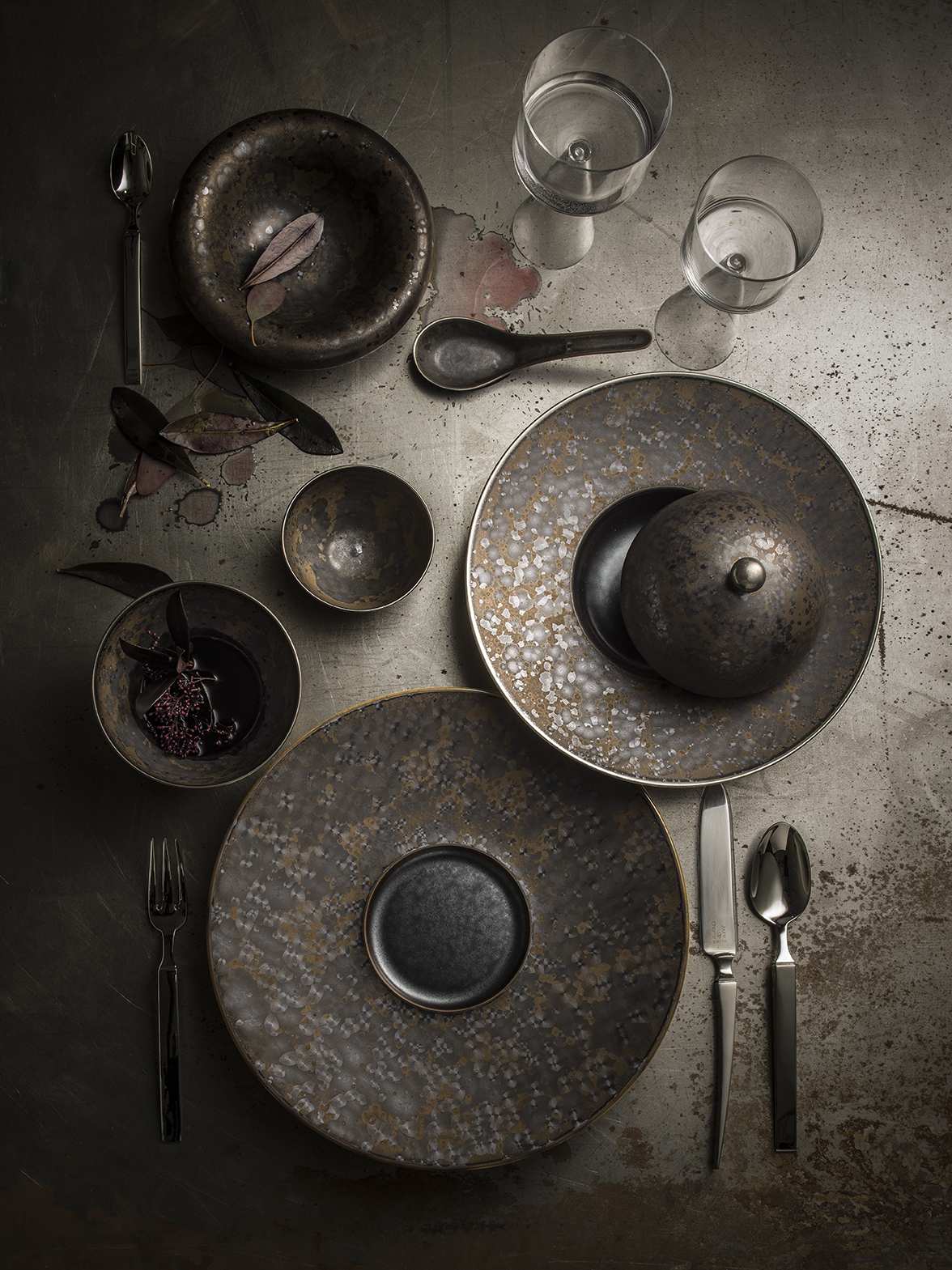 Aguirre Collection Tableware